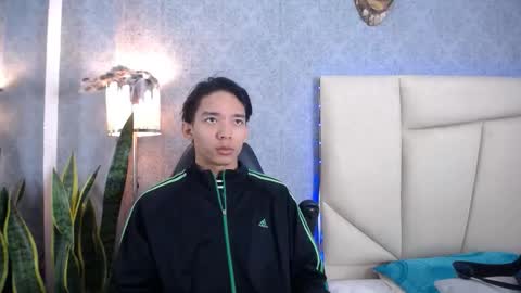 Snapshot of valenorlerot chatting on 23, 10, 2025 Valenor online show from 23, 10, 2025