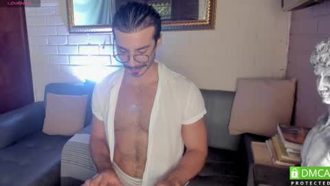Snapshot of valentin_hoffman chatting on 1, 10, 2025 valentin_hoffman online show from 1, 10, 2025
