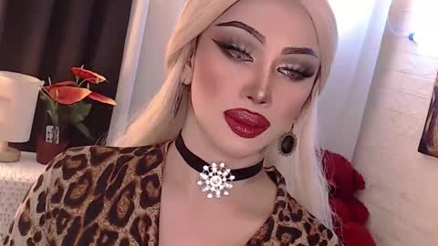 Amanda online show from 23, 10, 2025