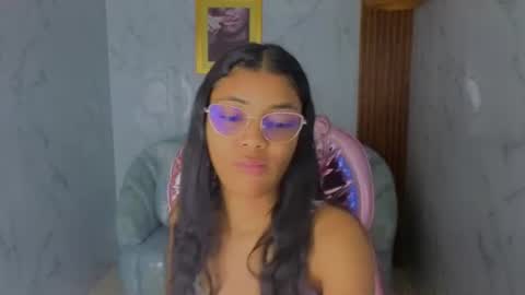 Snapshot of valentina_gomez_s chatting on 18, 6, 2026 Valentina online show from 18, 6, 2026