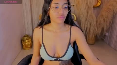 Snapshot of valentina_gomez_s chatting on 3, 7, 2026 Valentina online show from 3, 7, 2026