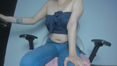 valentina_js_ online show from 25, 5, 2026