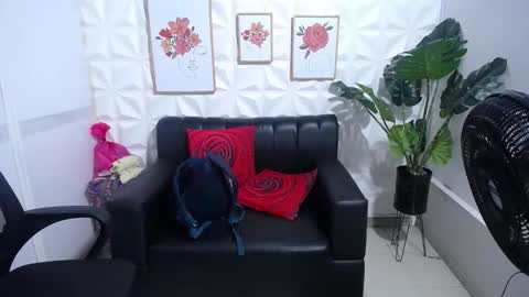 Valentina  online show from 7, 3, 2025