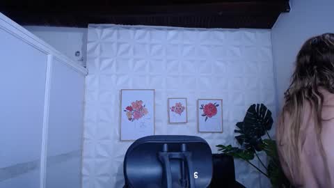 Valentina  online show from 8, 9, 2025