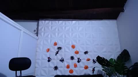 Valentina  online show from 11, 10, 2025