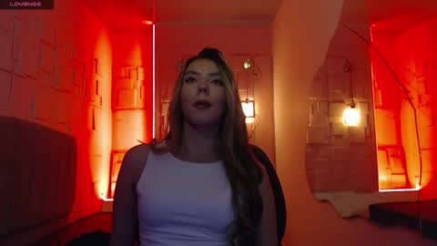 Snapshot of valentina_red18 chatting on 6, 11, 2025 Valentina online show from 6, 11, 2025