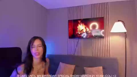 Snapshot of valentina_vegaa chatting on 18, 3, 2026 Val online show from 18, 3, 2026