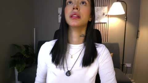 Snapshot of valentina_vegaa chatting on 30, 7, 2026 Val online show from 30, 7, 2026