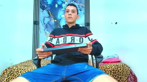 Snapshot of valentina_y_sneiderr chatting on 20, 12, 2025 valentina_y_sneiderr online show from 20, 12, 2025