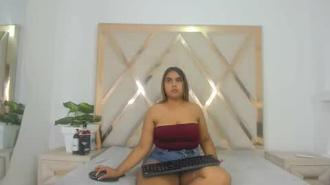 Snapshot of valentinaasm chatting on 27, 3, 2026 valentinaasm online show from 27, 3, 2026