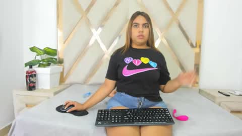 Snapshot of valentinaasm chatting on 31, 3, 2026 valentinaasm online show from 31, 3, 2026
