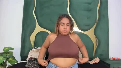Snapshot of valentinaasm chatting on 25, 4, 2026 valentinaasm online show from 25, 4, 2026