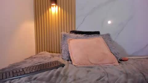 Snapshot of valentinaliux_ chatting on 23, 6, 2026 valentinaliux_ online show from 23, 6, 2026