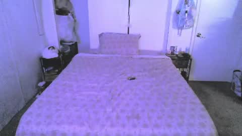 Snapshot of valentinas_dream chatting on 21, 4, 2026 Tina Bates online show from 21, 4, 2026