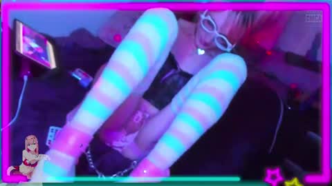 Tina Bates online show from 29, 7, 2026