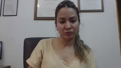Snapshot of valentinaseleni24 chatting on 16, 10, 2025 valentinaseleni24 online show from 16, 10, 2025