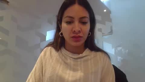 Snapshot of valentinaseleni24 chatting on 18, 5, 2026 valentinaseleni24 online show from 18, 5, 2026