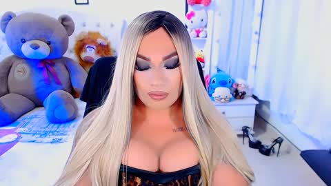 Snapshot of valentinaxqueen chatting on 16, 1, 2025 online show from 16, 1, 2025