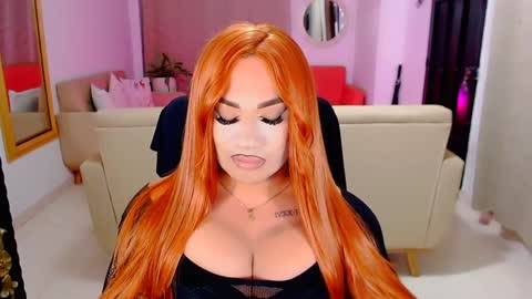 Snapshot of valentinaxqueen chatting on 25, 1, 2025 online show from 25, 1, 2025