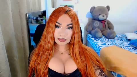 Snapshot of valentinaxqueen chatting on 5, 2, 2025 online show from 5, 2, 2025