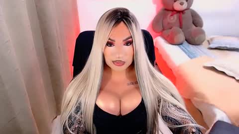 Snapshot of valentinaxqueen chatting on 19, 2, 2025 online show from 19, 2, 2025