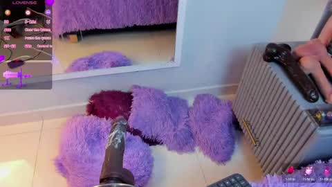 Snapshot of valentine_mia_ chatting on 14, 4, 2026 Mia online show from 14, 4, 2026