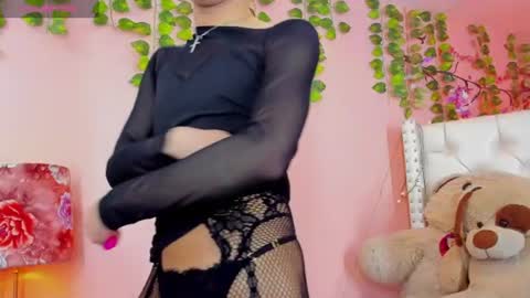 Snapshot of valentinee_xo chatting on 12, 6, 2026 valentinee_xo online show from 12, 6, 2026