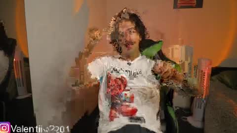Snapshot of valentino_2201 chatting on 9, 4, 2026 Valentino - 15 OFF valentino2201 online show from 9, 4, 2026