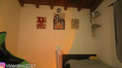 Snapshot of valentino_2201 chatting on 23, 4, 2026 Valentino - 15 OFF valentino2201 online show from 23, 4, 2026