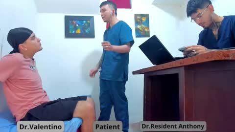 Snapshot of valentino_bel chatting on 2, 2, 2026 Nick online show from 2, 2, 2026