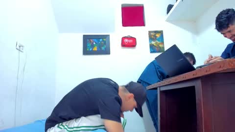 Snapshot of valentino_bel chatting on 3, 2, 2026 Nick online show from 3, 2, 2026