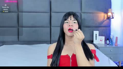 Snapshot of valentino_moon chatting on 21, 11, 2025 valentino moon online show from 21, 11, 2025