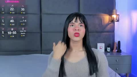 Snapshot of valentino_moon chatting on 25, 11, 2025 valentino moon online show from 25, 11, 2025