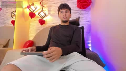 VALENTINO online show from 17, 2, 2026