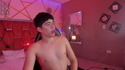 Snapshot of valentinosalvatore chatting on 6, 4, 2026 Valentino online show from 6, 4, 2026