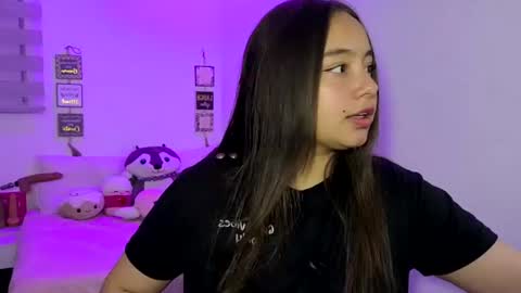 Snapshot of valeria_cherry chatting on 3, 7, 2026 valeria online show from 3, 7, 2026