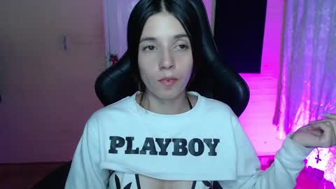 Snapshot of valeria_mendozza chatting on 14, 2, 2025   online show from 14, 2, 2025