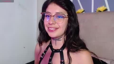 Valeria rodriguez online show from 10, 3, 2025