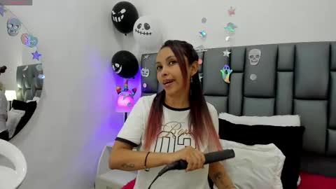 Snapshot of valeriasweet13 chatting on 9, 10, 2025 Valeria  online show from 9, 10, 2025