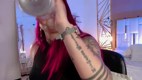 Snapshot of valerie__miller_ chatting on 2, 4, 2026 Valerie online show from 2, 4, 2026