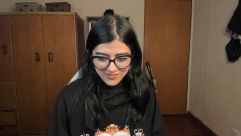 Val  online show from 28, 1, 2025