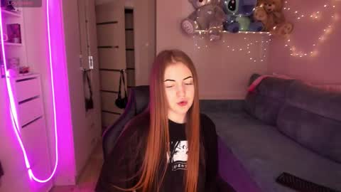 Snapshot of valerie_cutee chatting on 12, 3, 2026 Lera online show from 12, 3, 2026