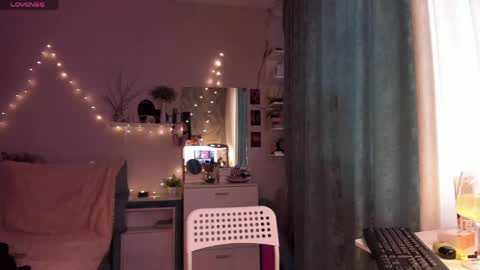 Snapshot of valerie_cutee chatting on 3, 4, 2026 Lera online show from 3, 4, 2026