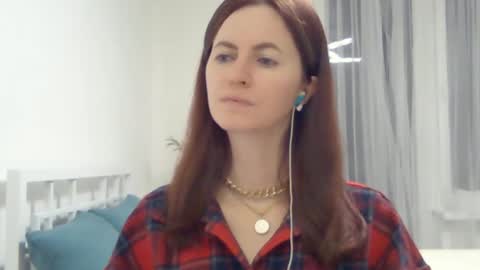 valerie_rose777 online show from 12, 1, 2025