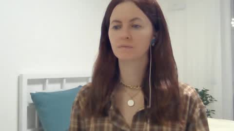 valerie_rose777 online show from 28, 2, 2025