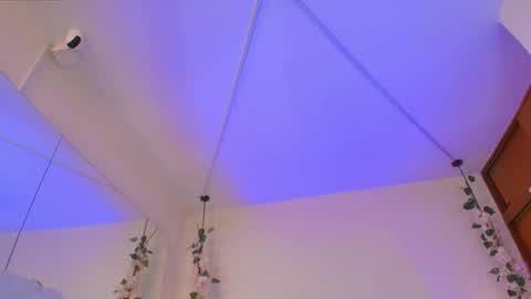 Snapshot of valerigh_ chatting on 16, 4, 2026 VALERI online show from 16, 4, 2026