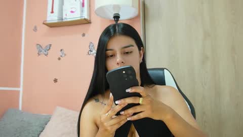 Juli C online show from 28, 2, 2025