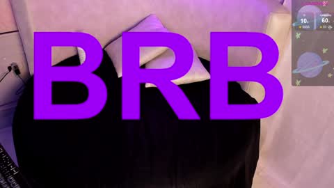 Snapshot of valeriia_moon chatting on 5, 1, 2025 Valeria GomezGMT-5 2200-0600 online show from 5, 1, 2025