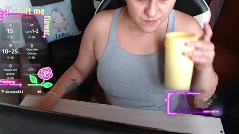 Snapshot of valerimayerss chatting on 2, 4, 2026 ValeriaMayerss online show from 2, 4, 2026