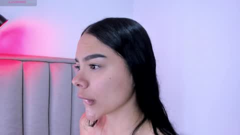 Snapshot of valery__nova chatting on 8, 4, 2026 Cris online show from 8, 4, 2026